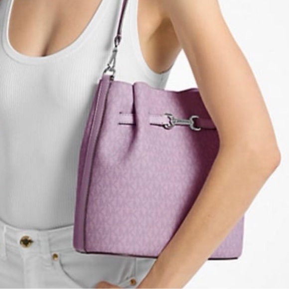 Michael Kors Handbags - MICHAEL KORS Carson Md Sign Logo Convertible Bucket Cross Shoulder
Lt Quartz
NWT